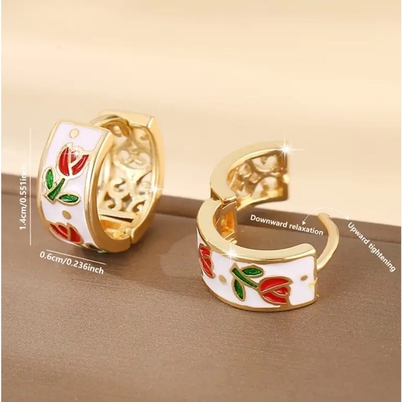 ✨Anthropologie Darby Tulip Huggie Earrings - Picture 4 of 6